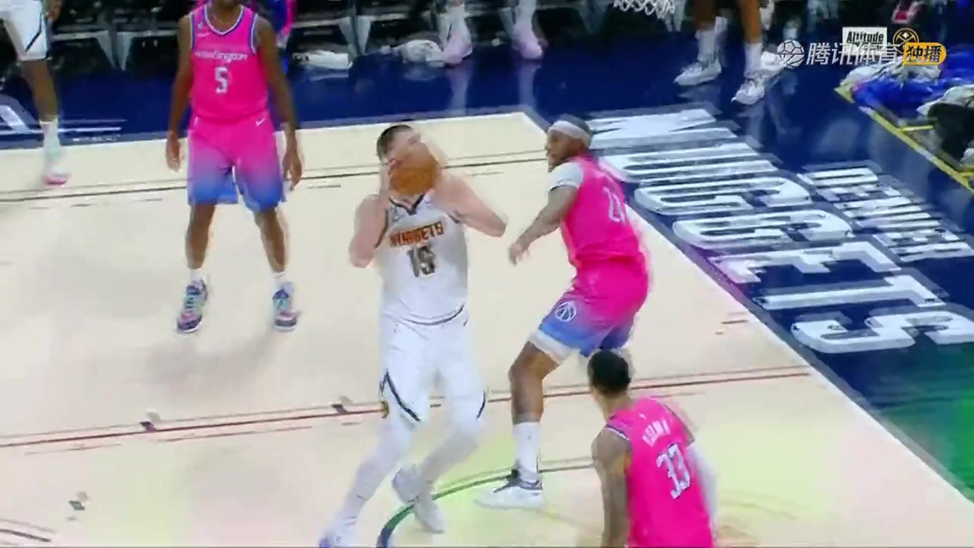 這效率要沖三連MVP？約基奇20中17爆砍43分14板8助5斷皆全隊最高（約基奇砍32分20籃板10助攻）